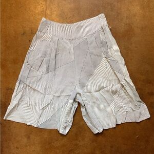 Zimmermann Art Deco Geometric Mid Century 8” High Rise Shorts A7